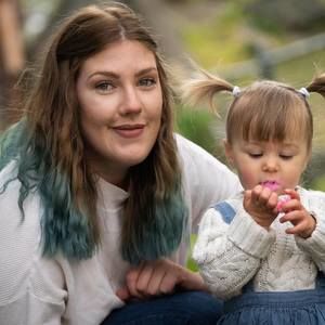 Meet your Posher, Cassandra